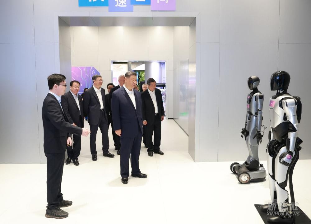 习近平总书记到上海调研，太阳集团tcy代表具身智能行业汇报进展